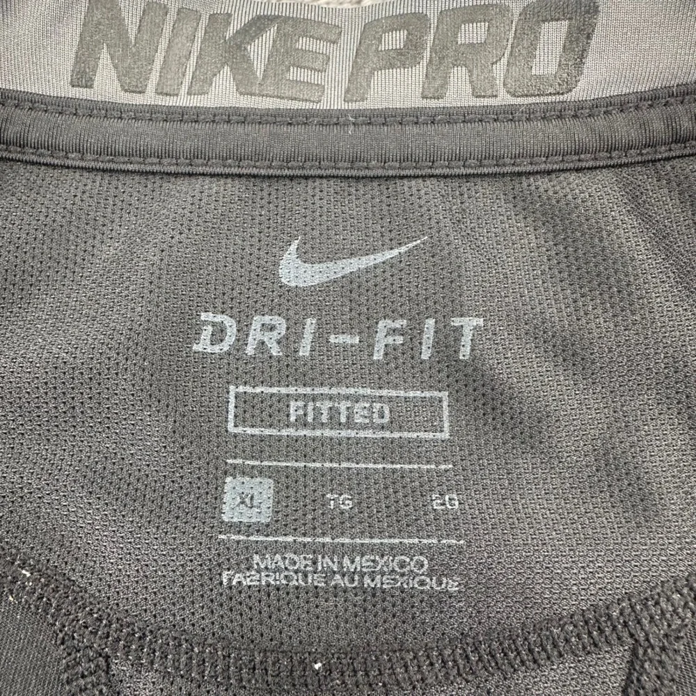 Nike Pro Dri-FIT Mens XL Black Long Sleeve Fitted Compression Training Shirt